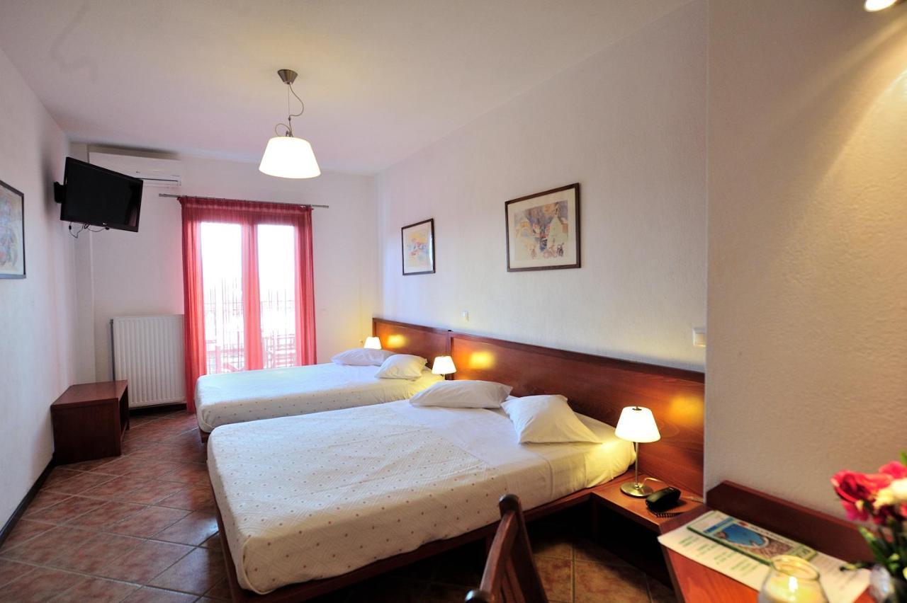 Eye Q Resort Seaview Skiathos Town Exterior photo