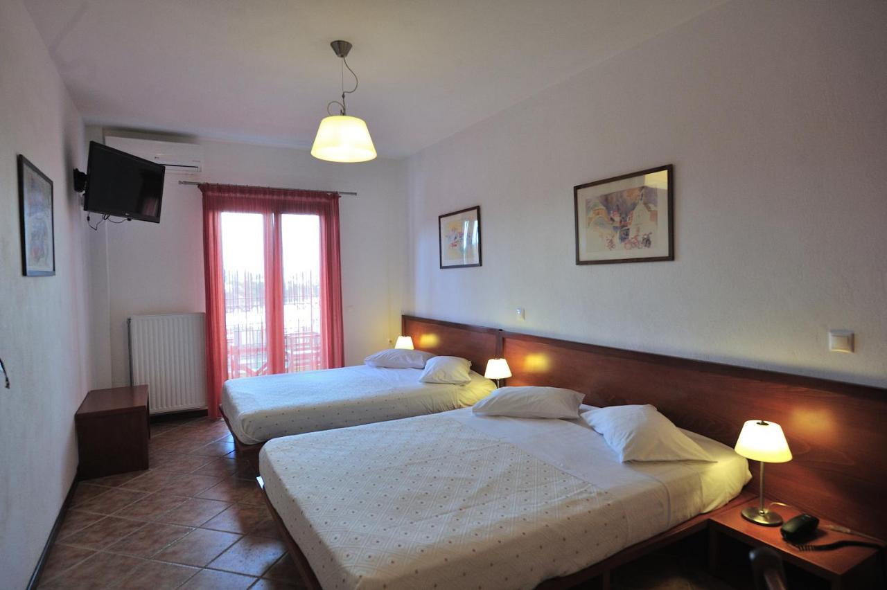 Eye Q Resort Seaview Skiathos Town Exterior photo