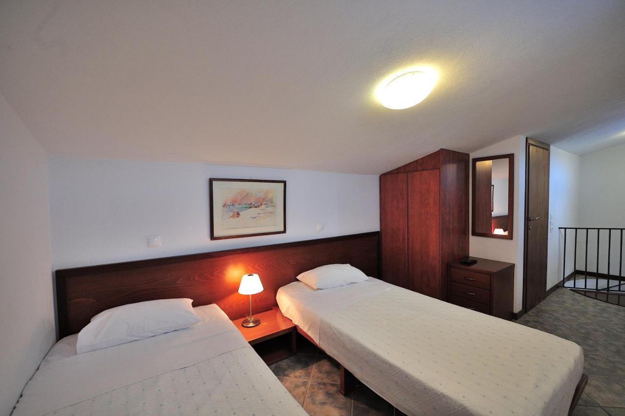 Eye Q Resort Seaview Skiathos Town Exterior photo