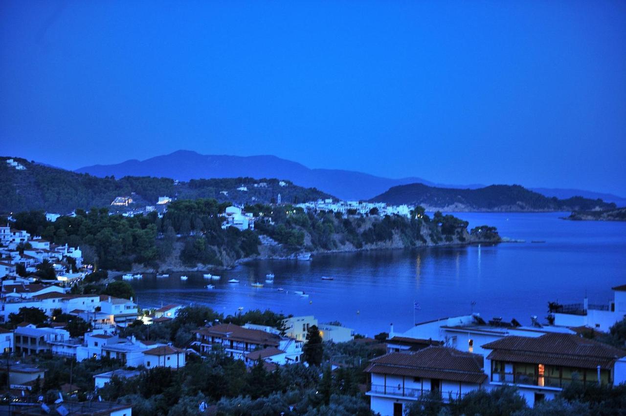 Eye Q Resort Seaview Skiathos Town Exterior photo